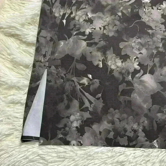 Athleta Refined Zephyr Tank - Picture 3 of 5